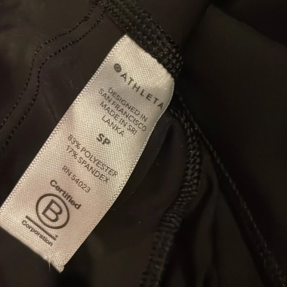 Athleta Accelerated Crop leggings - Picture 7 of 7